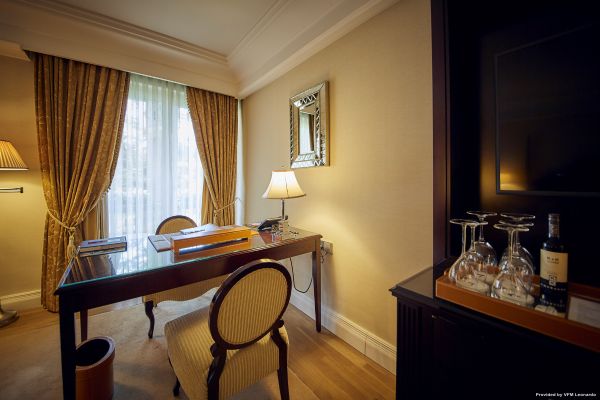 Falkensteiner Schlosshotel Velden (Velden am Wörthersee)